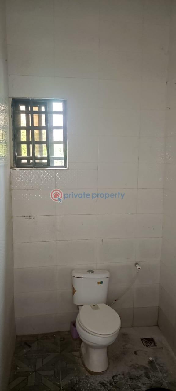1 bedroom Mini Flat For Rent Jeddo Warri Warri Delta - 3
