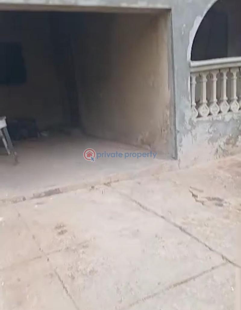 6 bedroom Block Of Flats For Sale Oke Agala Estate Ibadan Oyo - 4