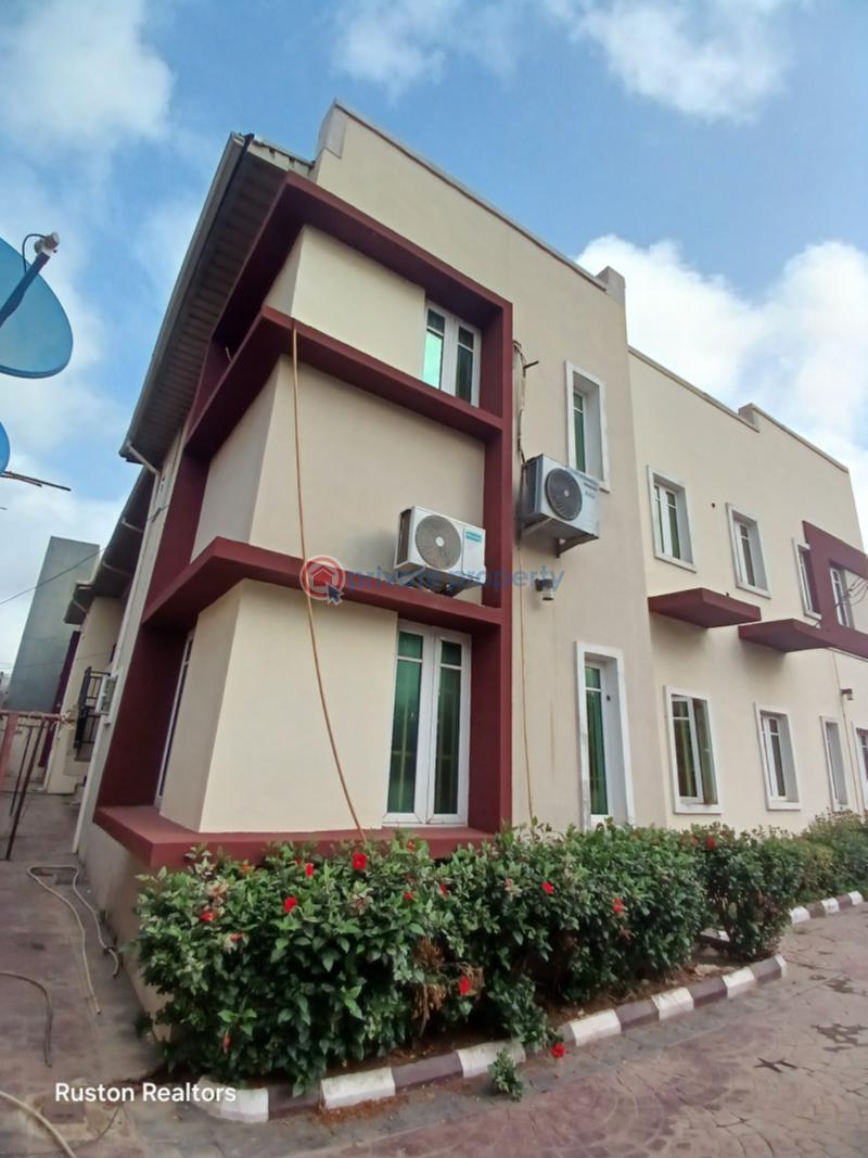 10 bedroom Block Of Flats For Sale Kolapo Ishola Gra Akobo Ibadan Oyo - 1