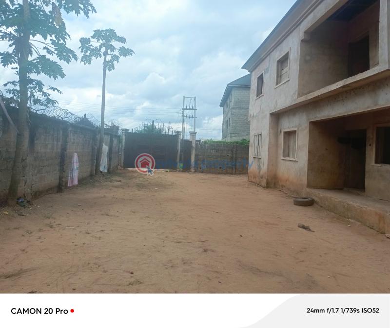 10 bedroom House For Sale Rescue Mission Layout/estate Owerri Imo - 5