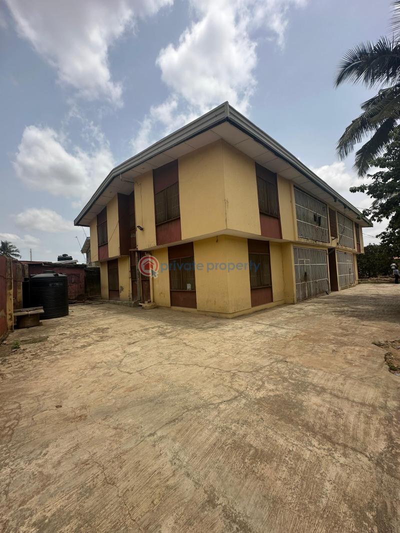 House For Sale Benjamin, Eleyele, Ibadan (one Min Off The Main Eleyele/dugbe Road) Ibadan Oyo - 1