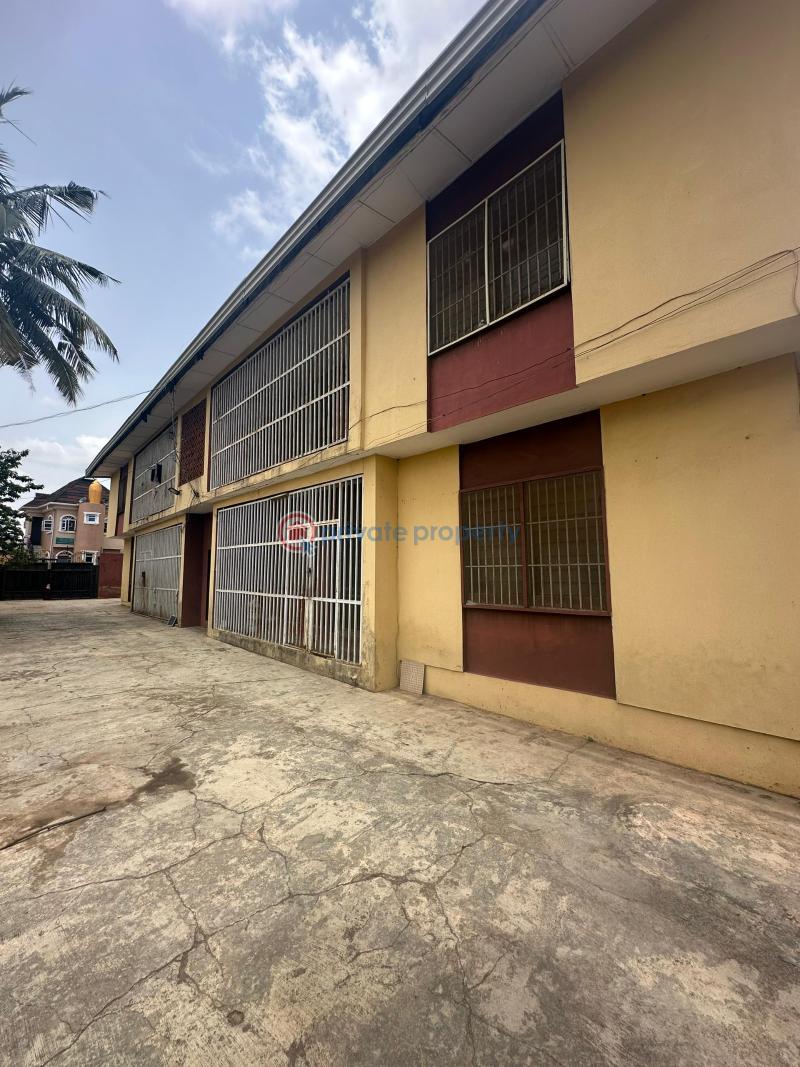 House For Sale Benjamin, Eleyele, Ibadan (one Min Off The Main Eleyele/dugbe Road) Ibadan Oyo - 0