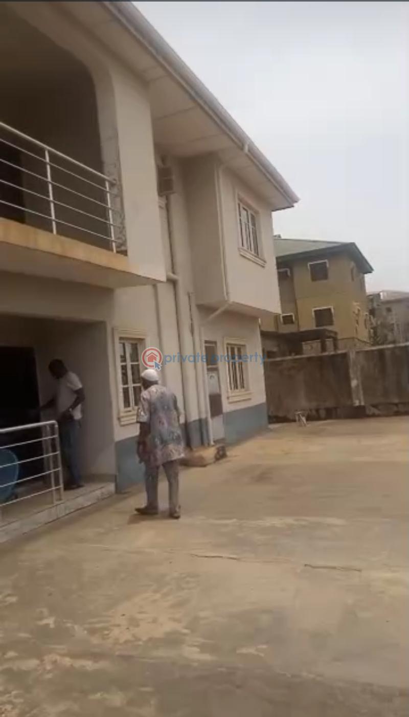 5 bedroom Block Of Flats For Sale Plot 30 Akinsomade Street Off Ojokoro Road Ikorodu. Agric Ikorodu Lagos - 0