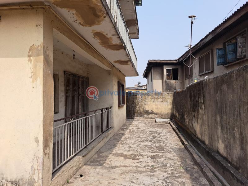 3 bedroom Flat & Apartment For Sale Off Ogudu Ojota Lagos - 3