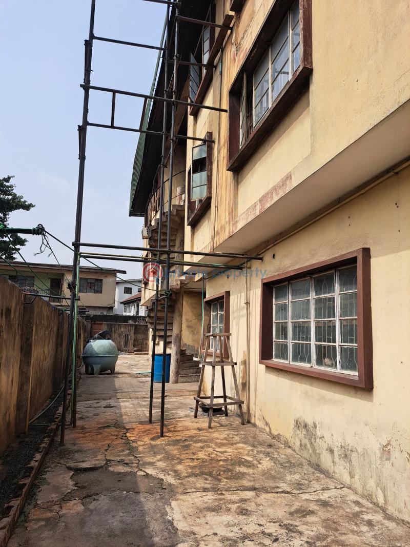 3 bedroom Flat & Apartment For Sale Off Ogudu Ojota Lagos - 1