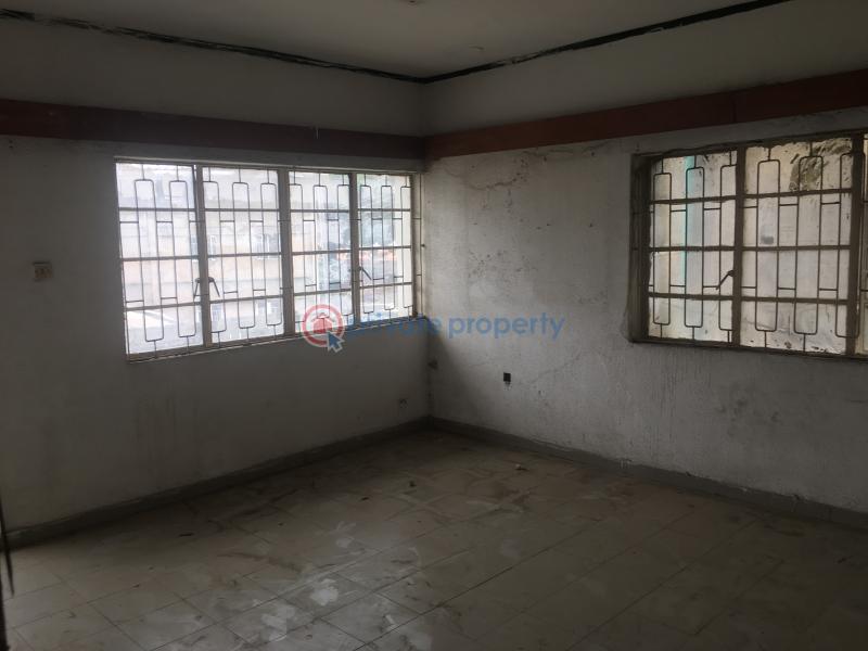 2 bedroom Block Of Flats For Rent Ebute Metta Yaba Lagos - 14