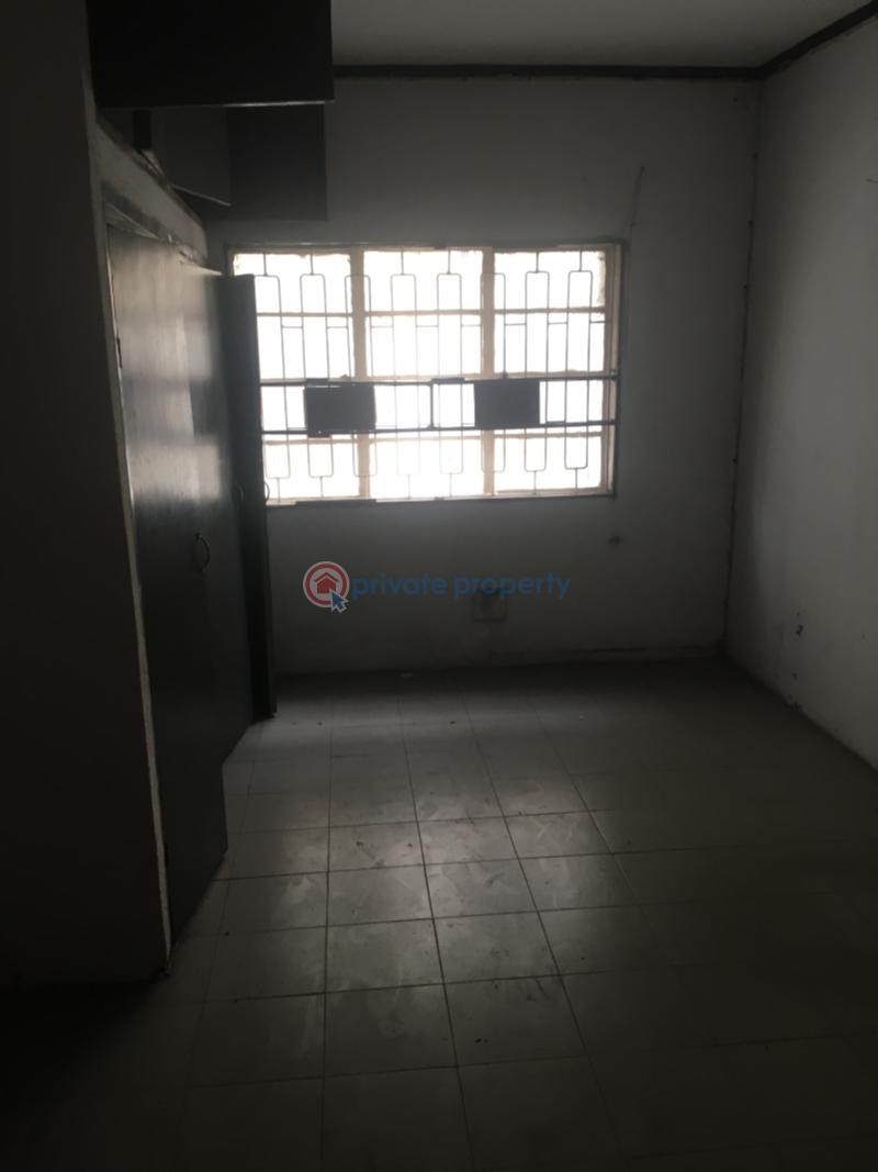 2 bedroom Block Of Flats For Rent Ebute Metta Yaba Lagos - 17