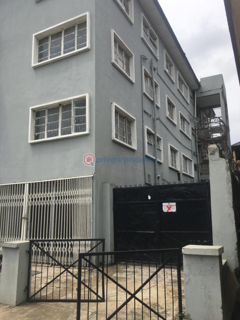2 bedroom Block Of Flats For Rent Ebute Metta Yaba Lagos - 8