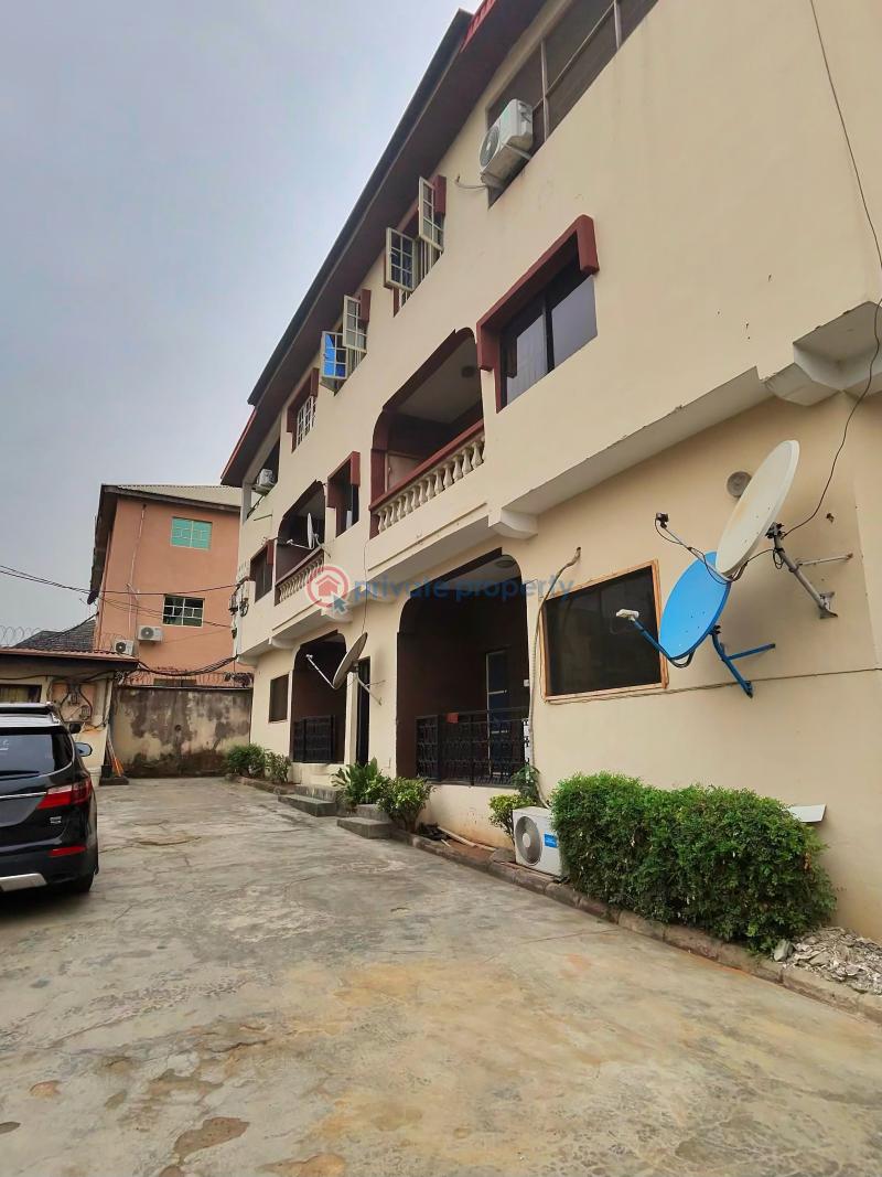 3 bedroom Block Of Flats For Sale Magodo GRA Phase 2 Kosofe/Ikosi Lagos - 0
