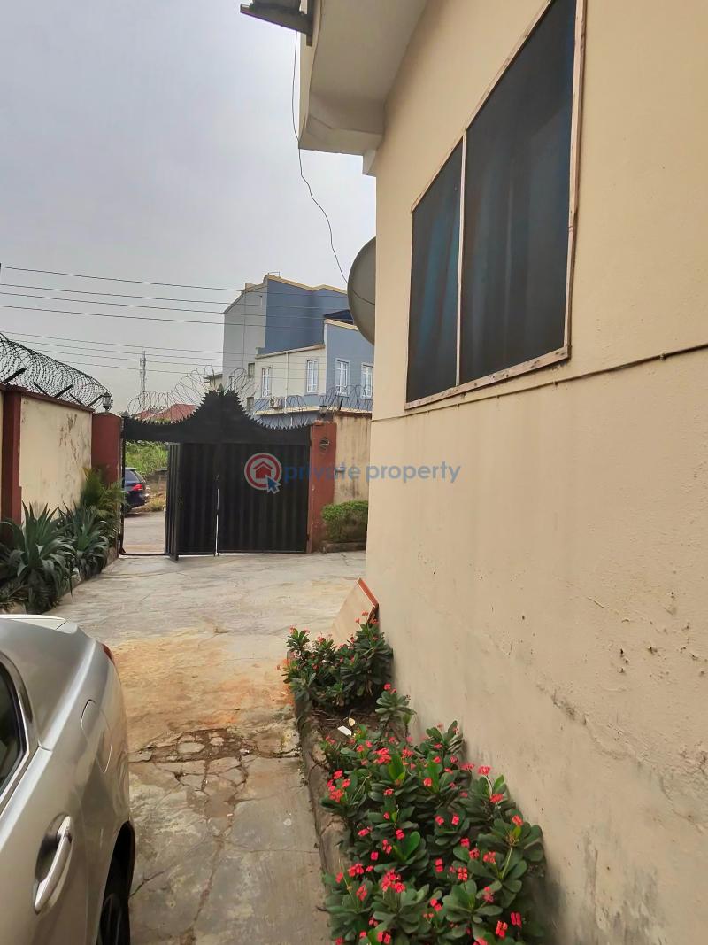 3 bedroom Block Of Flats For Sale Magodo GRA Phase 2 Kosofe/Ikosi Lagos - 1