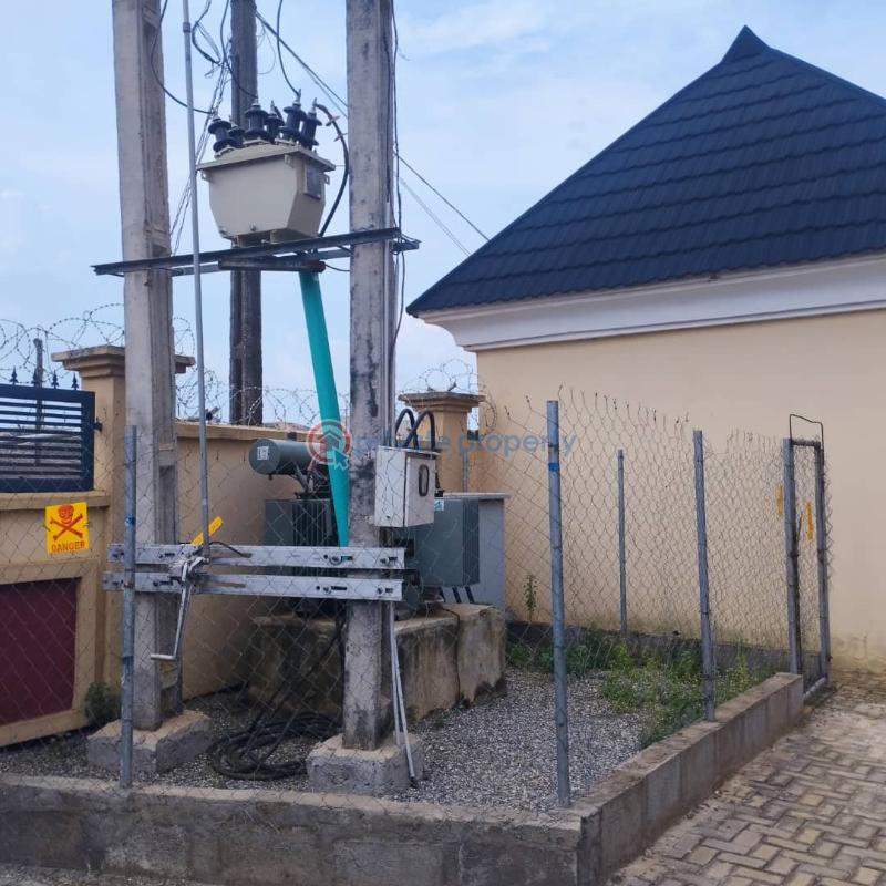 2 bedroom House For Sale Located At Governors Road Ikotun Lagos Agege Lagos - 3