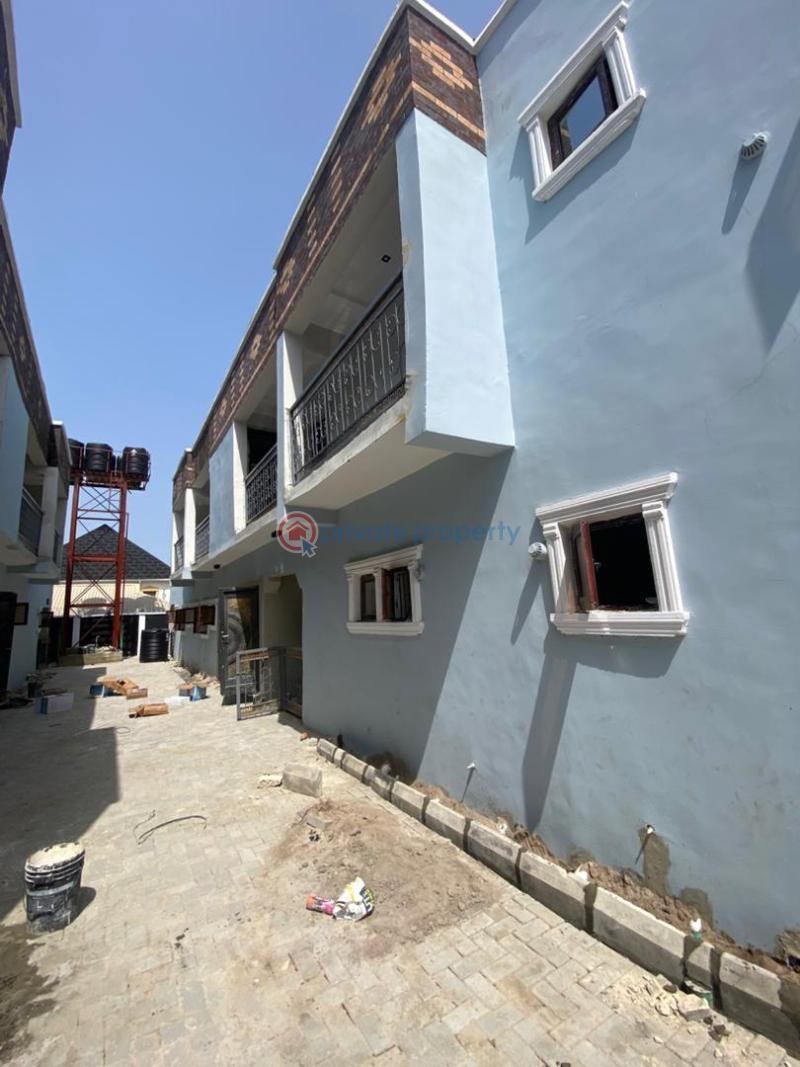 10 bedroom Townhouse For Sale Bogije Ibeju Lekki Ajah Lagos Eleko Ibeju-Lekki Lagos - 3