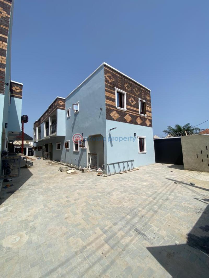 10 bedroom Townhouse For Sale Bogije Ibeju Lekki Ajah Lagos Eleko Ibeju-Lekki Lagos - 1