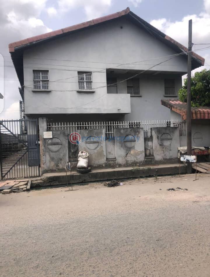 3 bedroom Block Of Flats For Sale Sabo Yaba Lagos