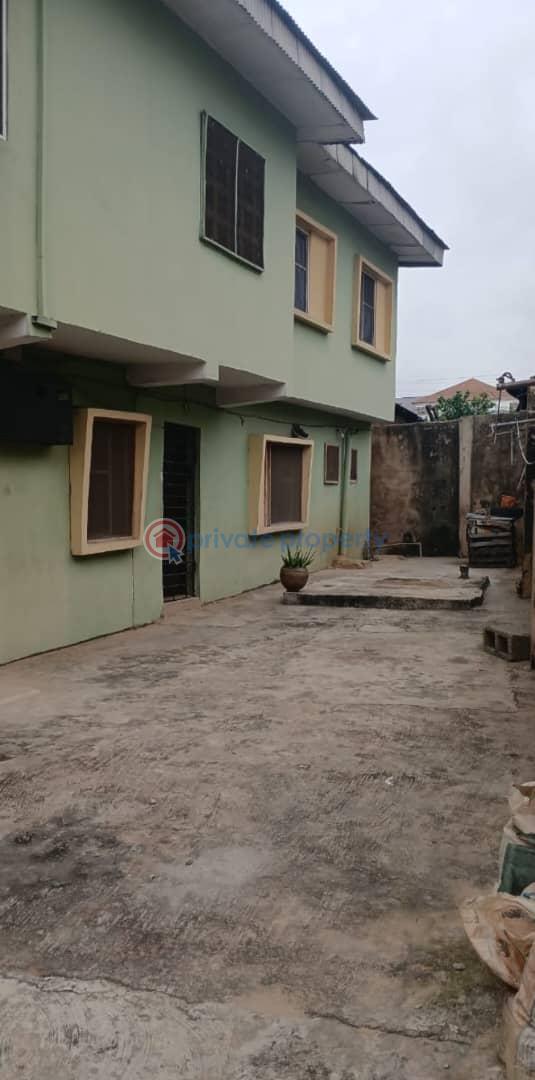 3 bedroom Block Of Flats For Sale Off College Road Ifako-ogba Lagos