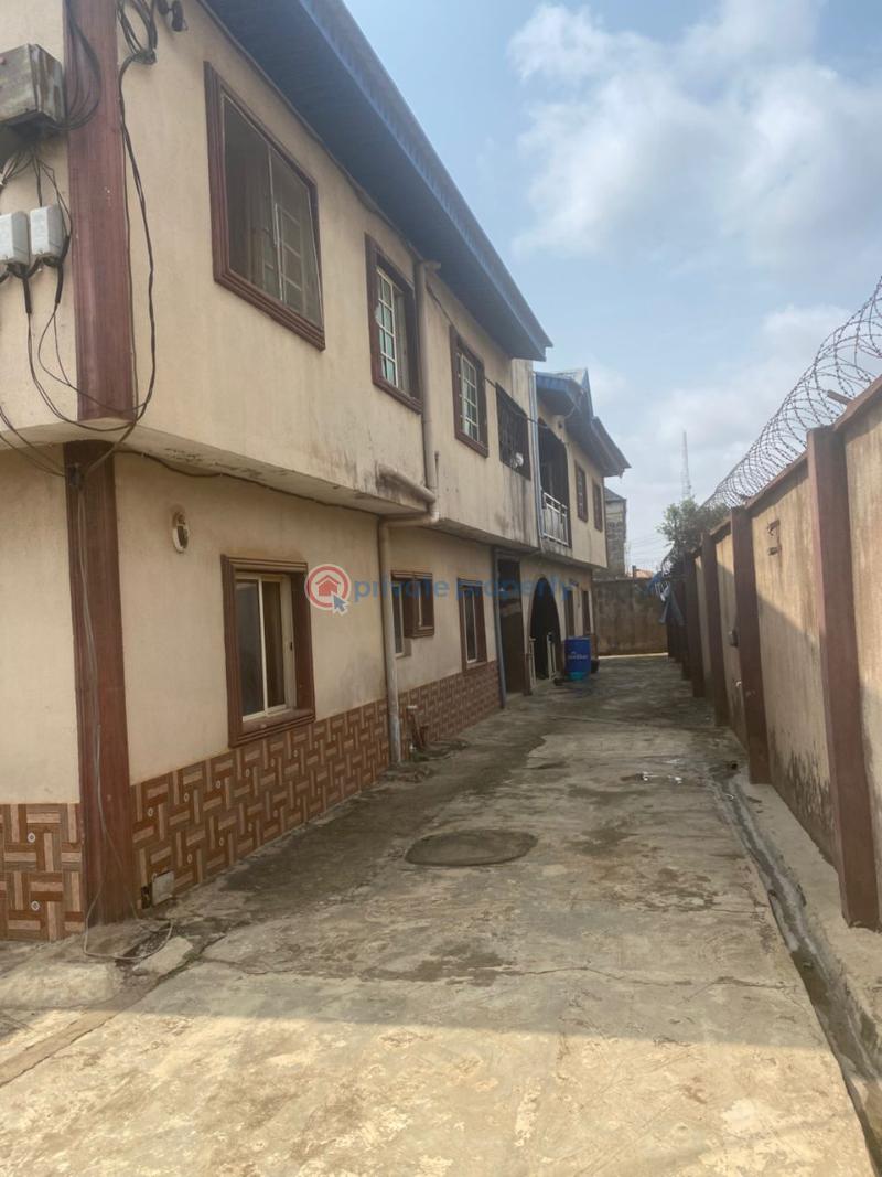 2 bedroom Block Of Flats For Sale Akowonjo Alimosho Lagos
