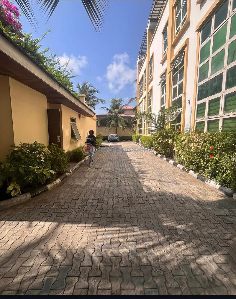 3 bedroom Block Of Flats For Sale Akin Olugbade Victoria Island Lagos - 6