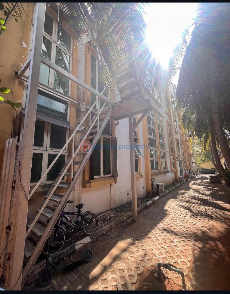 3 bedroom Block Of Flats For Sale Akin Olugbade Victoria Island Lagos - 4