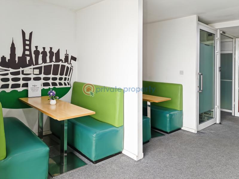 Private Office For Rent Block 10, Plot 2 & 3 Admiralty Way Lekki Phase 1 Lagos - 4