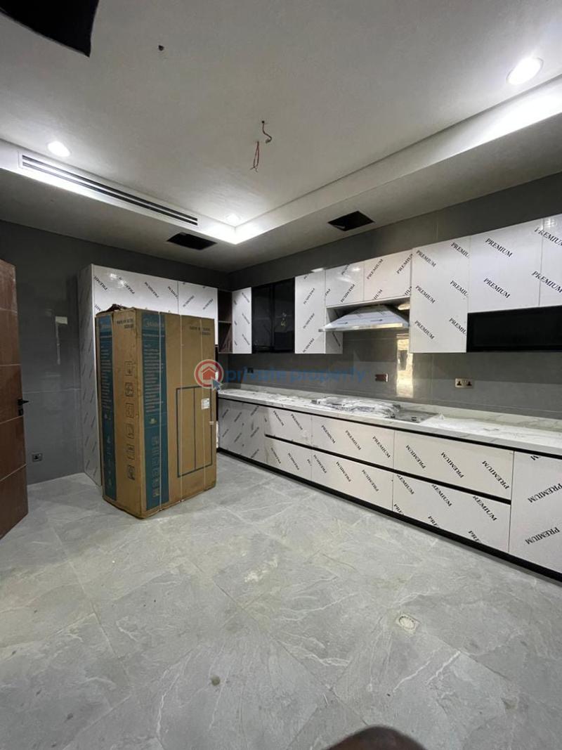 6 bedroom Detached Duplex For Sale Bourdillon Ikoyi Lagos - 10