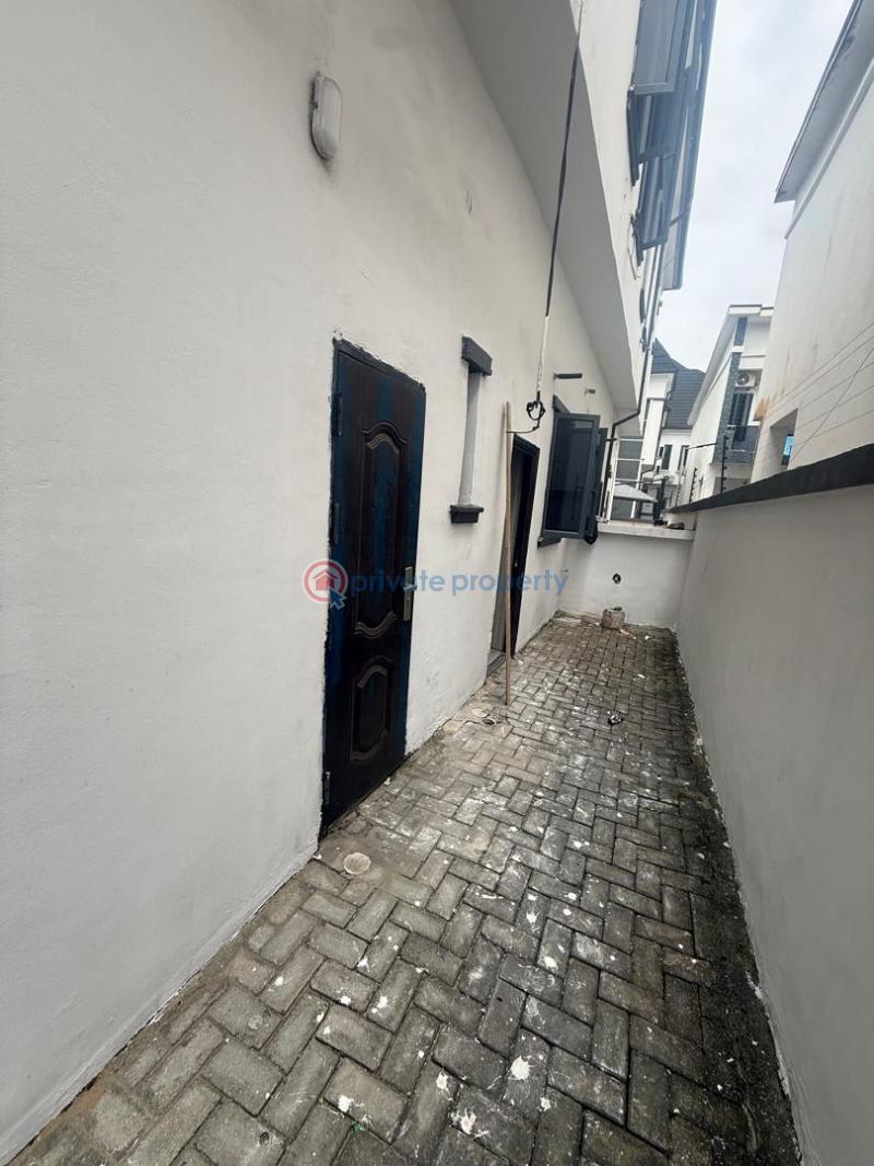 1 bedroom Room or Boys Quarter For Rent Along Lekki Expressway Lagos - 4