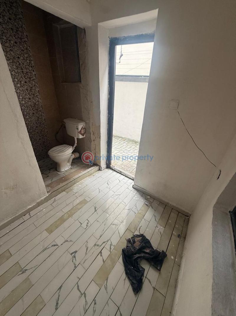 1 bedroom Room or Boys Quarter For Rent Along Lekki Expressway Lagos - 1