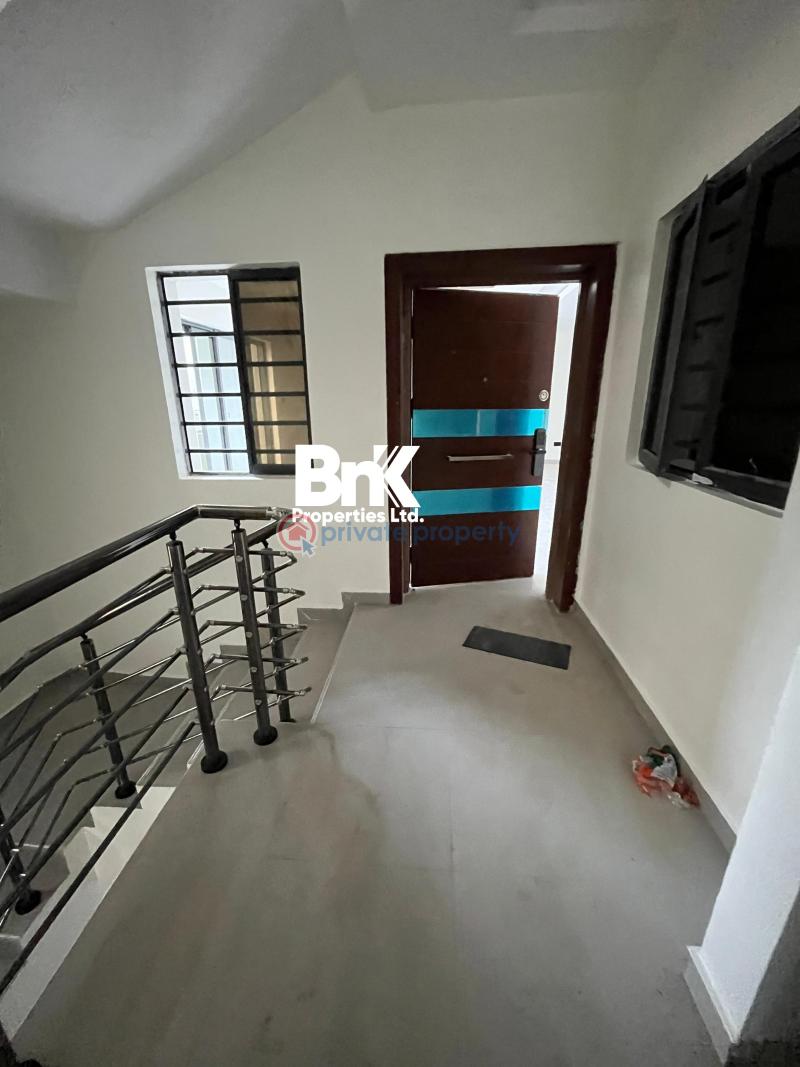 2 bedroom Block Of Flats For Sale Ikate Elegushi Lekki Lagos - 2