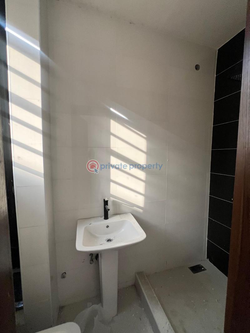 2 bedroom Block Of Flats For Sale Ologolo Lekki Lagos - 3