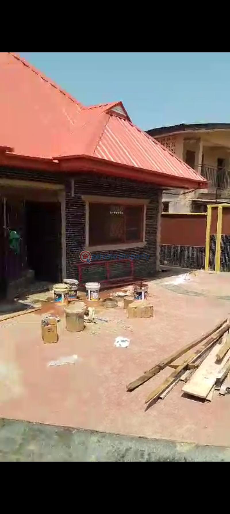 House For Rent Iwo Road (behind Wema Bank).** Ibadan Oyo - 1