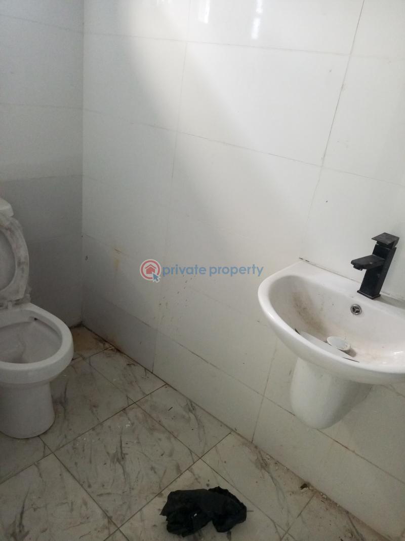 2 bedroom Flat & Apartment For Rent Off Abraham Adesanya Estate Road,not Far Lekki Scheme 2 Ajah Lagos - 8