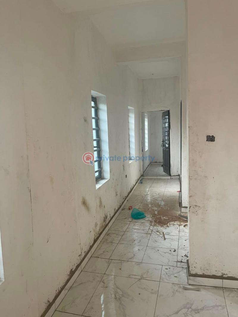 2 bedroom Block Of Flats For Rent Mende Maryland Lagos - 4
