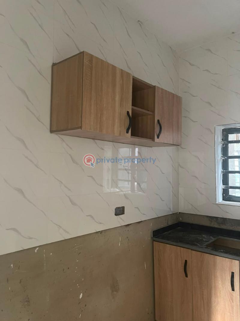 2 bedroom Block Of Flats For Rent Mende Maryland Lagos - 7