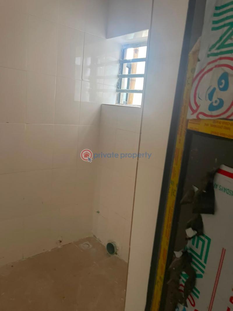 2 bedroom Block Of Flats For Rent Mende Maryland Lagos - 1
