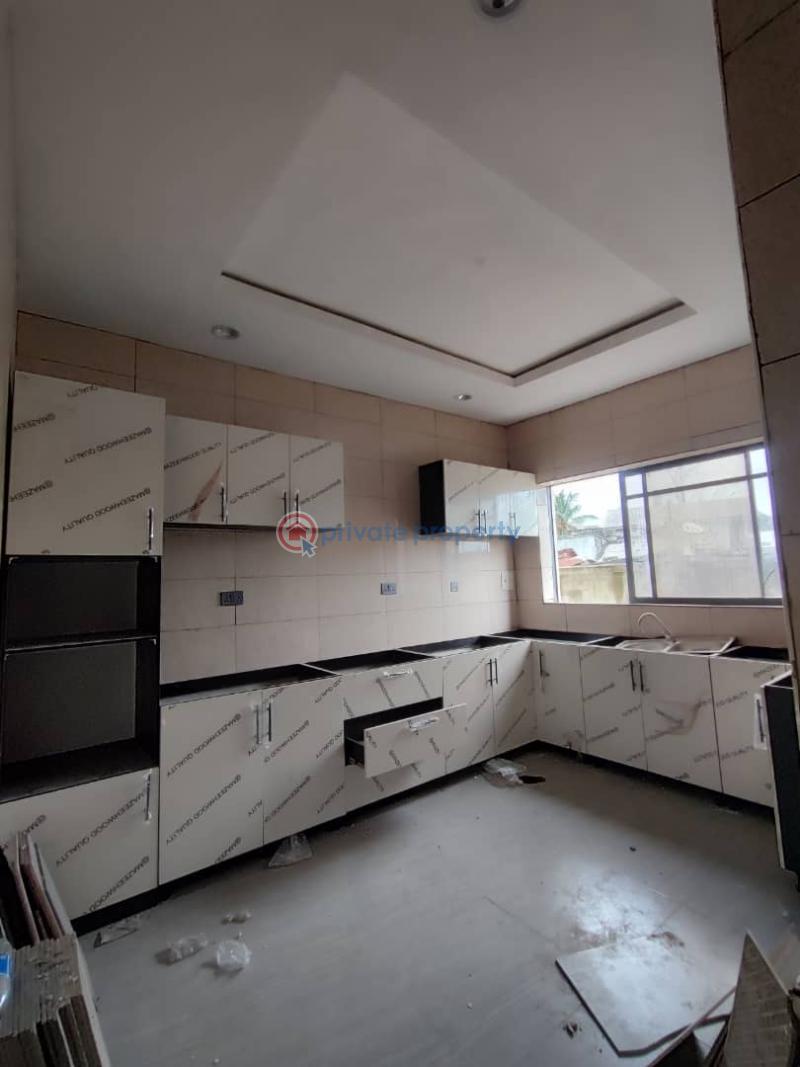 2 bedroom Block Of Flats For Rent Ikota Lekki Lagos - 3