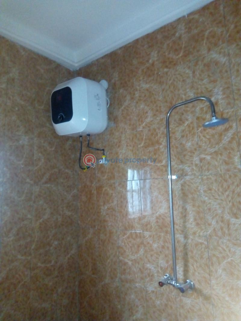 2 bedroom Block Of Flats For Rent Osubi Warri Delta State Warri Delta - 2