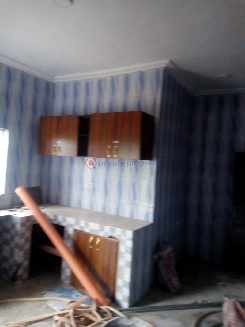 2 bedroom Block Of Flats For Rent Jeddo Street, Otokutu Warri Delta State Warri Delta - 1