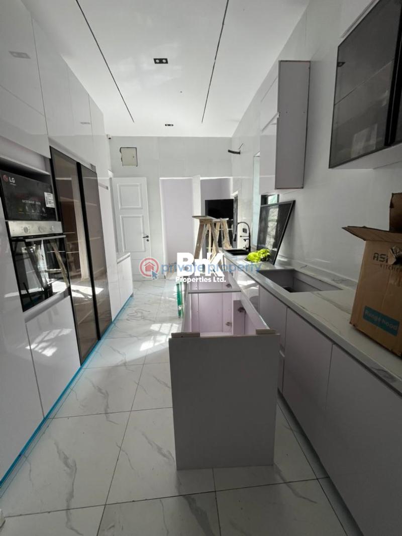 6 bedroom Detached Duplex For Sale Orchid Road Lekki Expressway Lagos - 5