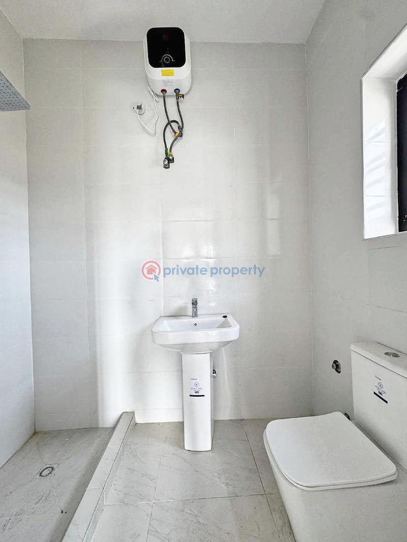 Brand new 3 bedroom apartment - 13 3 bedroom Block Of Flats For Sale Lekki Phase 1 Lagos - 13