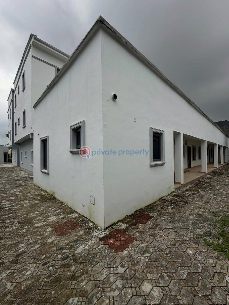 3 bedroom House For Sale Guzape Abuja Phase 1  - 11