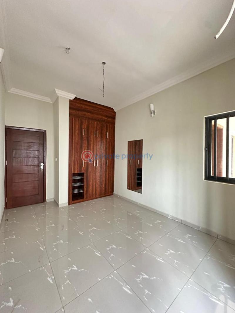 3 bedroom Flat & Apartment For Rent Lekki Phase 1 Lagos