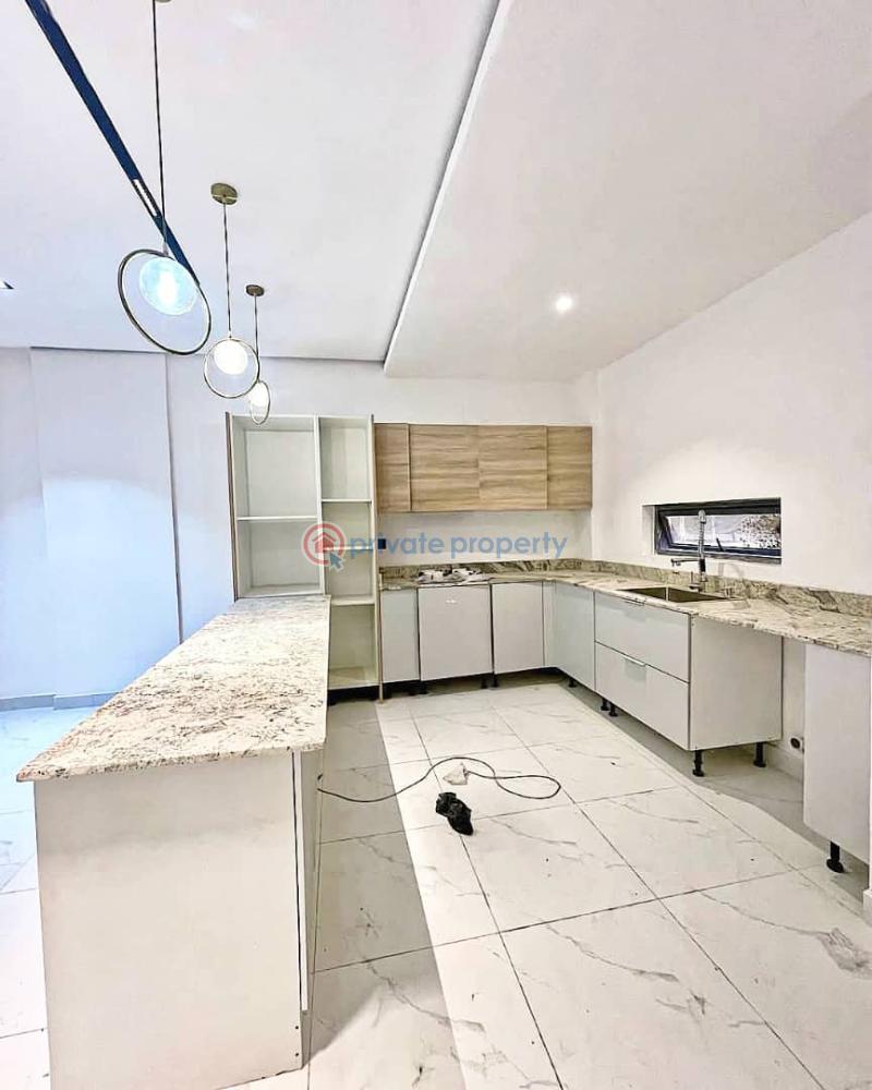 Brand new 3-bedroom penthouse - 10 3 bedroom Townhouse For Sale Lekki Phase 1 Lagos - 10