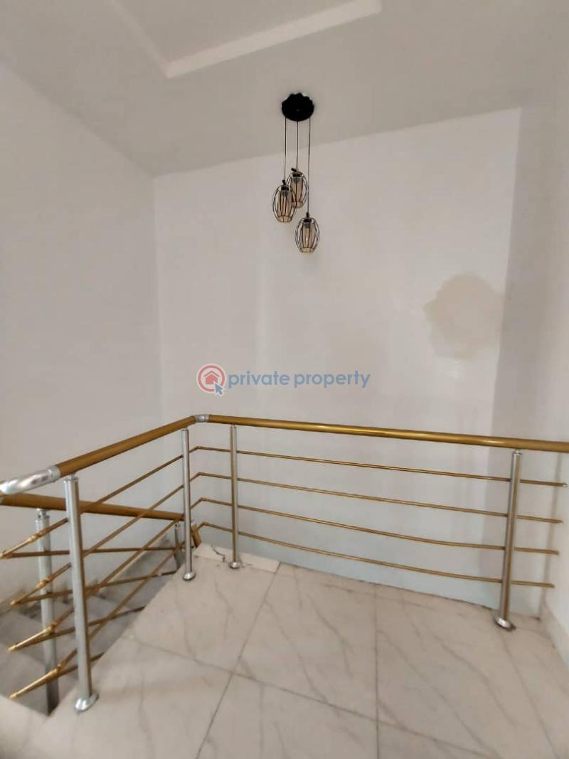 Brand new 3 bedroom serviced terrace duplex with swimming pool and gym - 4 3 bedroom Terrace For Sale Ologolo Lekki Lagos - 4