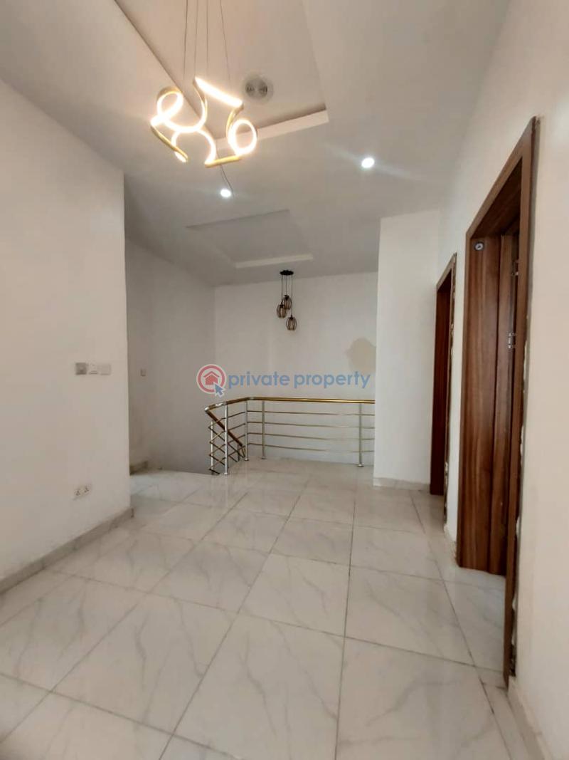 Brand new 3 bedroom serviced terrace duplex with swimming pool and gym - 3 3 bedroom Terrace For Sale Ologolo Lekki Lagos - 3