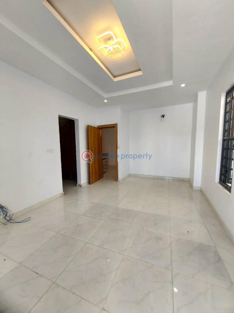 Brand new 3 bedroom serviced terrace duplex with swimming pool and gym - 5 3 bedroom Terrace For Sale Ologolo Lekki Lagos - 5