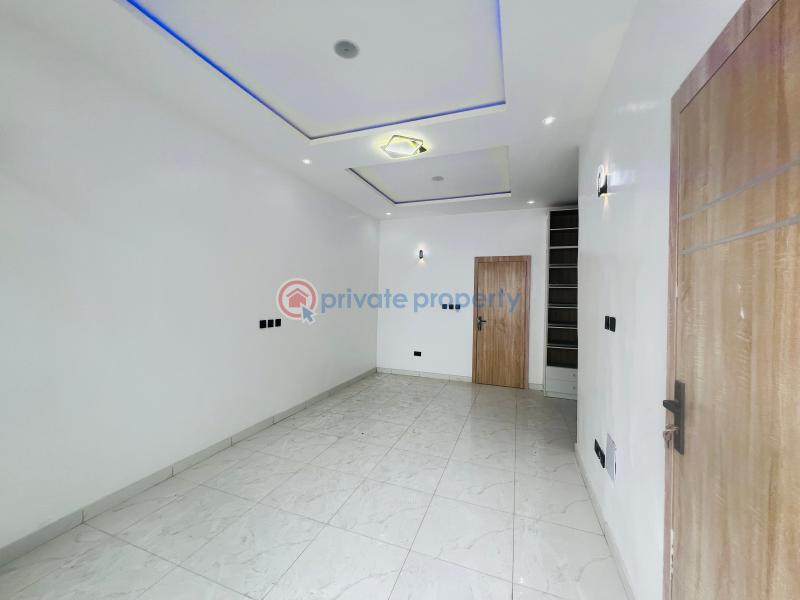 3 bedroom Terrace For Sale Second Tollgate Chevron Drive Lekki Lagos - 11