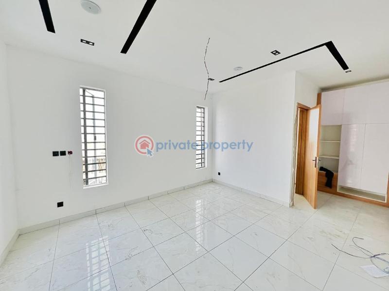 3 bedroom Block Of Flats For Sale The Property Located Within A Serene Neighborhood Ikate Elegushi Lekki Lagos - 5