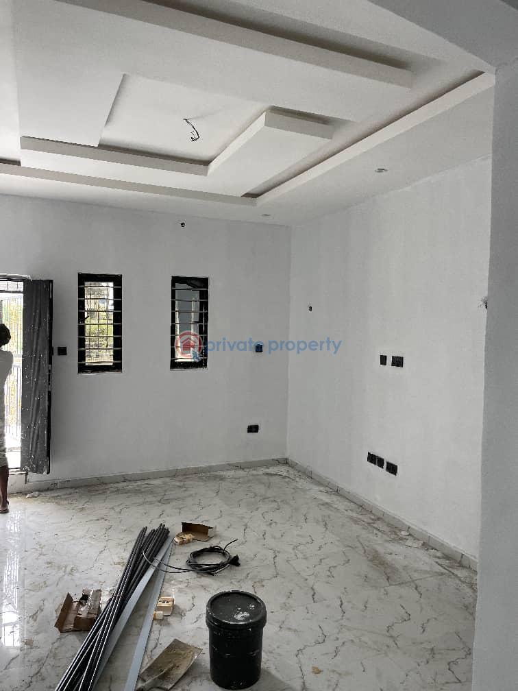 3 bedroom Flat & Apartment For Rent Osubi Warri Warri Delta - 0