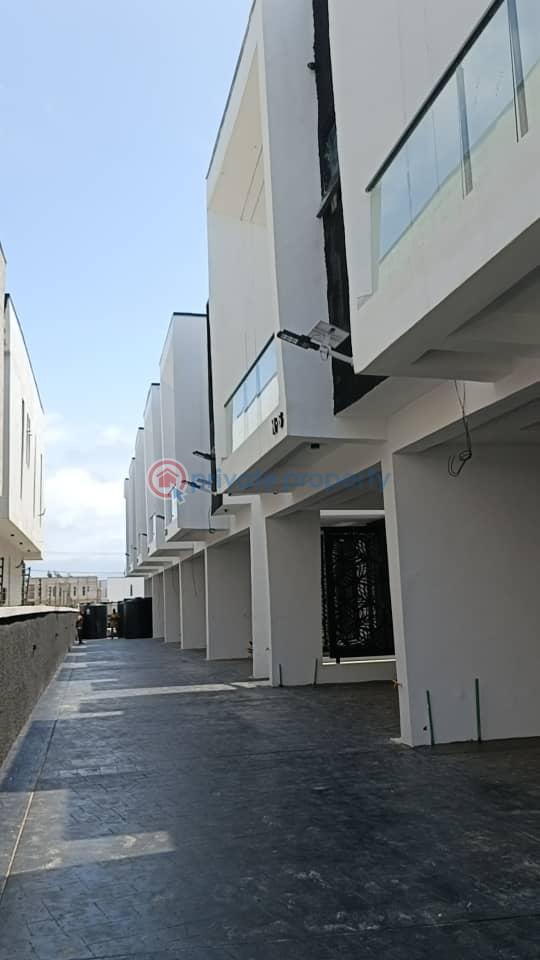 Brand new 3bedrooms terrace - 16 3 bedroom Terrace For Rent Gra Ikota Lekki Lagos - 16