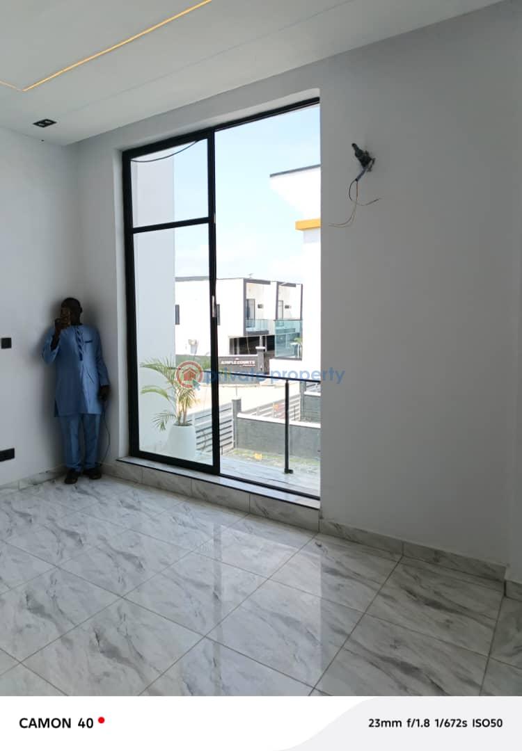 Brand new 3bedrooms terrace - 7 3 bedroom Terrace For Rent Gra Ikota Lekki Lagos - 7