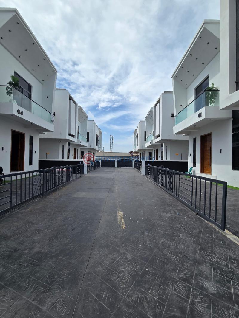 4 bedroom Detached Duplex For Sale Idado Lekki Lagos - 0